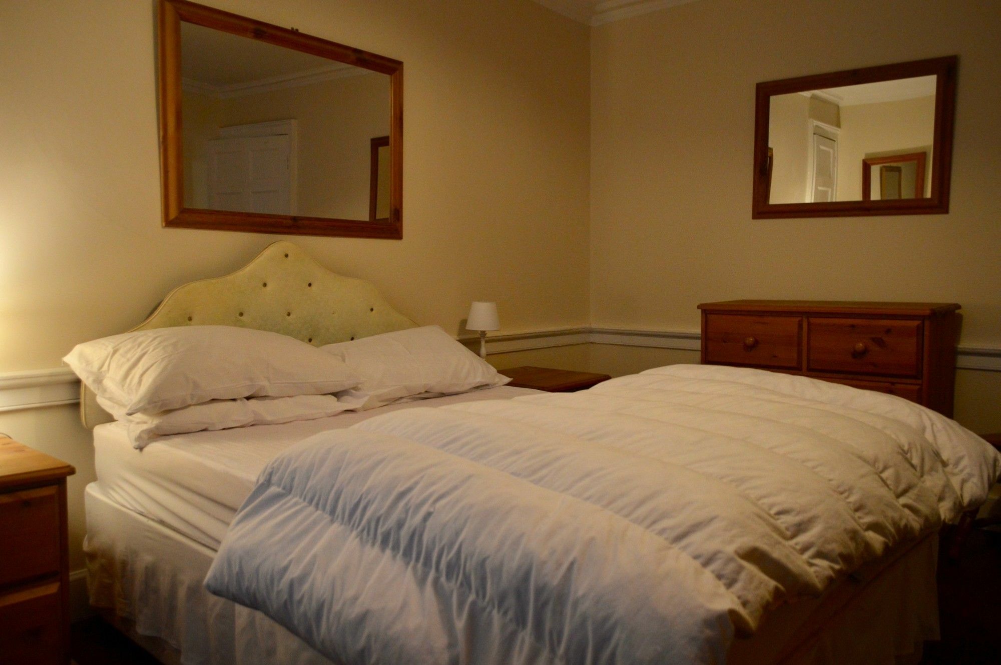 Central 1 Bedroom Apartment Sleeps 2 에든버러 외부 사진